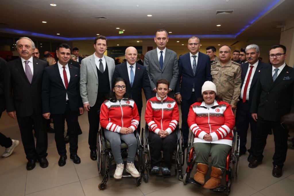 BAŞKAN SEKMEN: “ÖZEL GEREKSİNİMLİ BİREYLER BAŞIMIZIN TACIDIR”