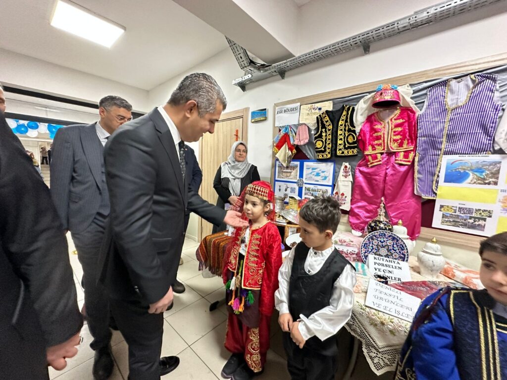 Celal Akın İlköğretim Okulu’nda Türk Malları Haftası etkinliği